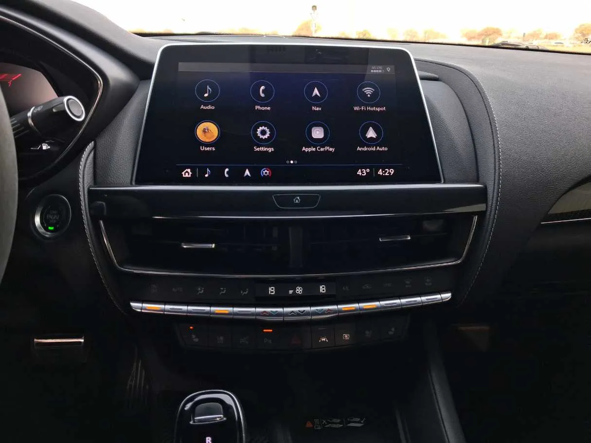 Car image 17