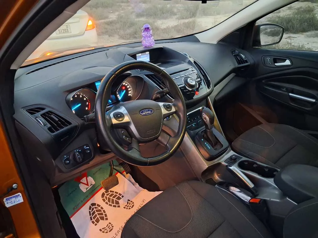 Car image 11