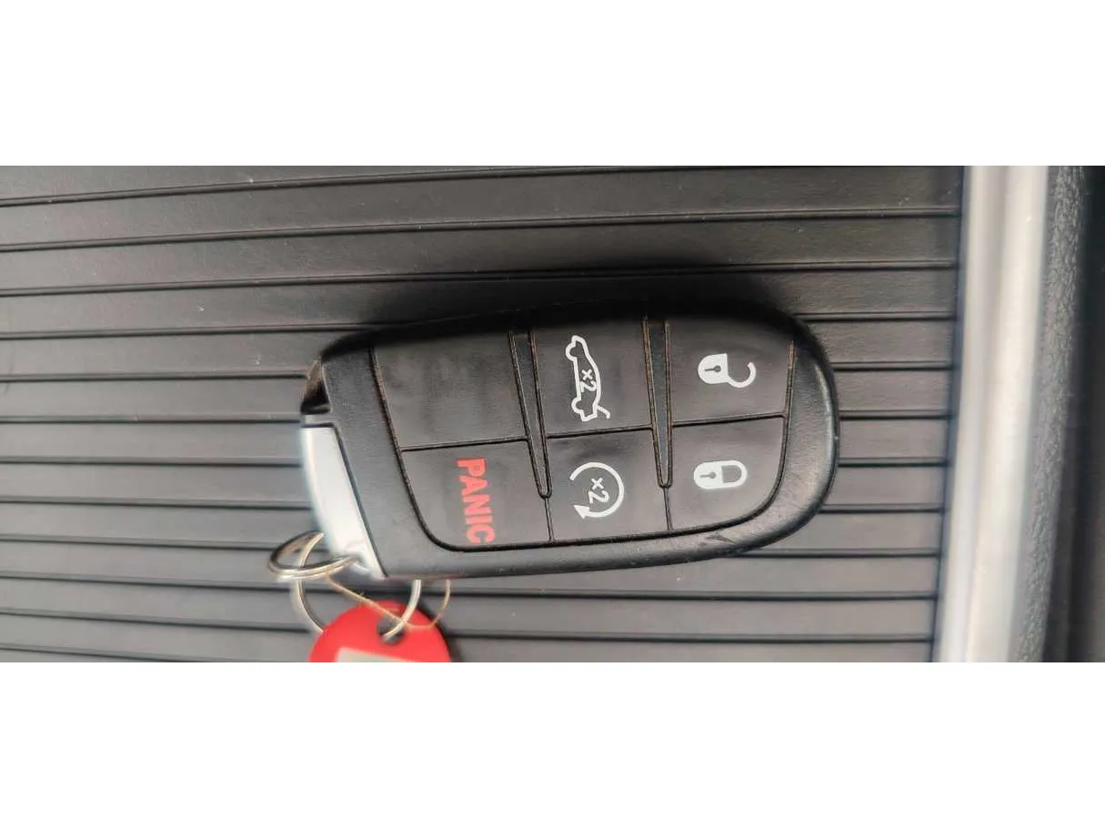 Car image 29
