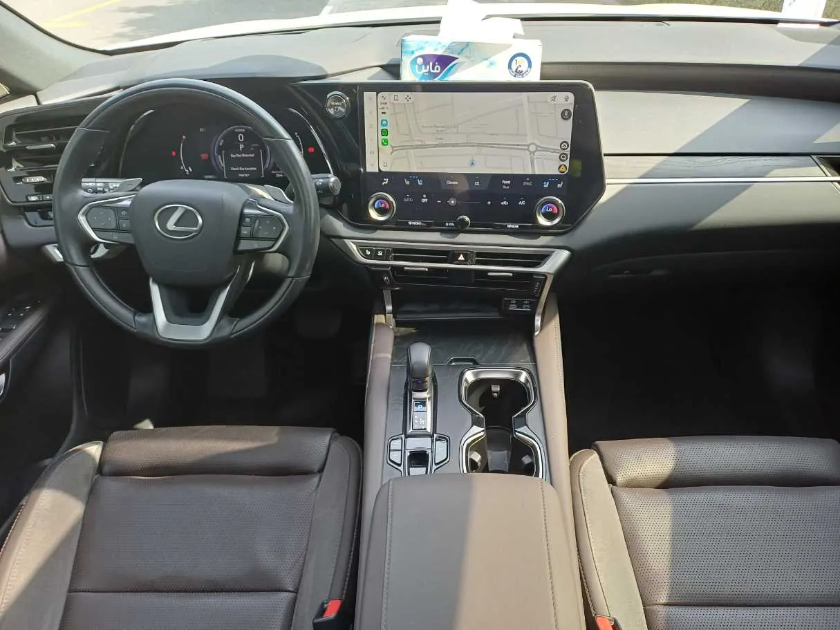 Car image 15