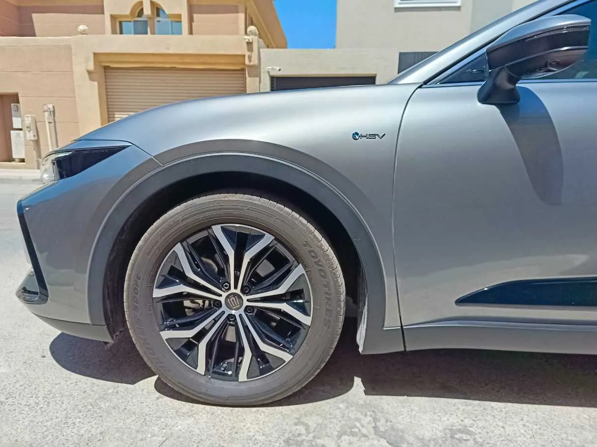 Car image 11