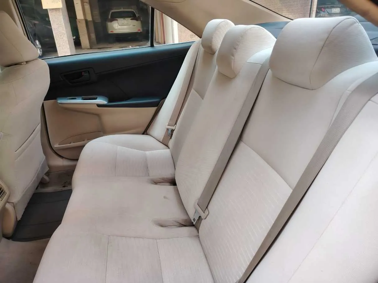 Car image 18