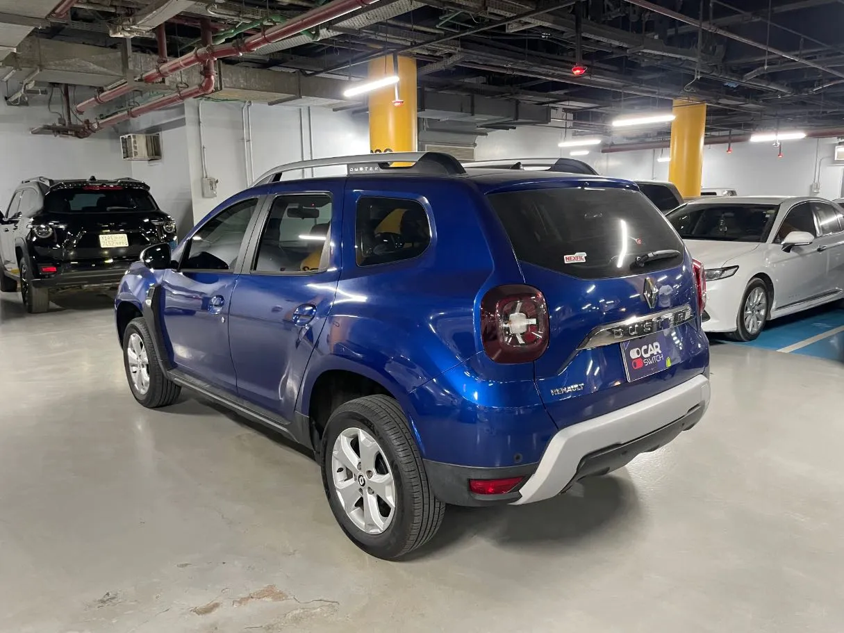 Car image 7