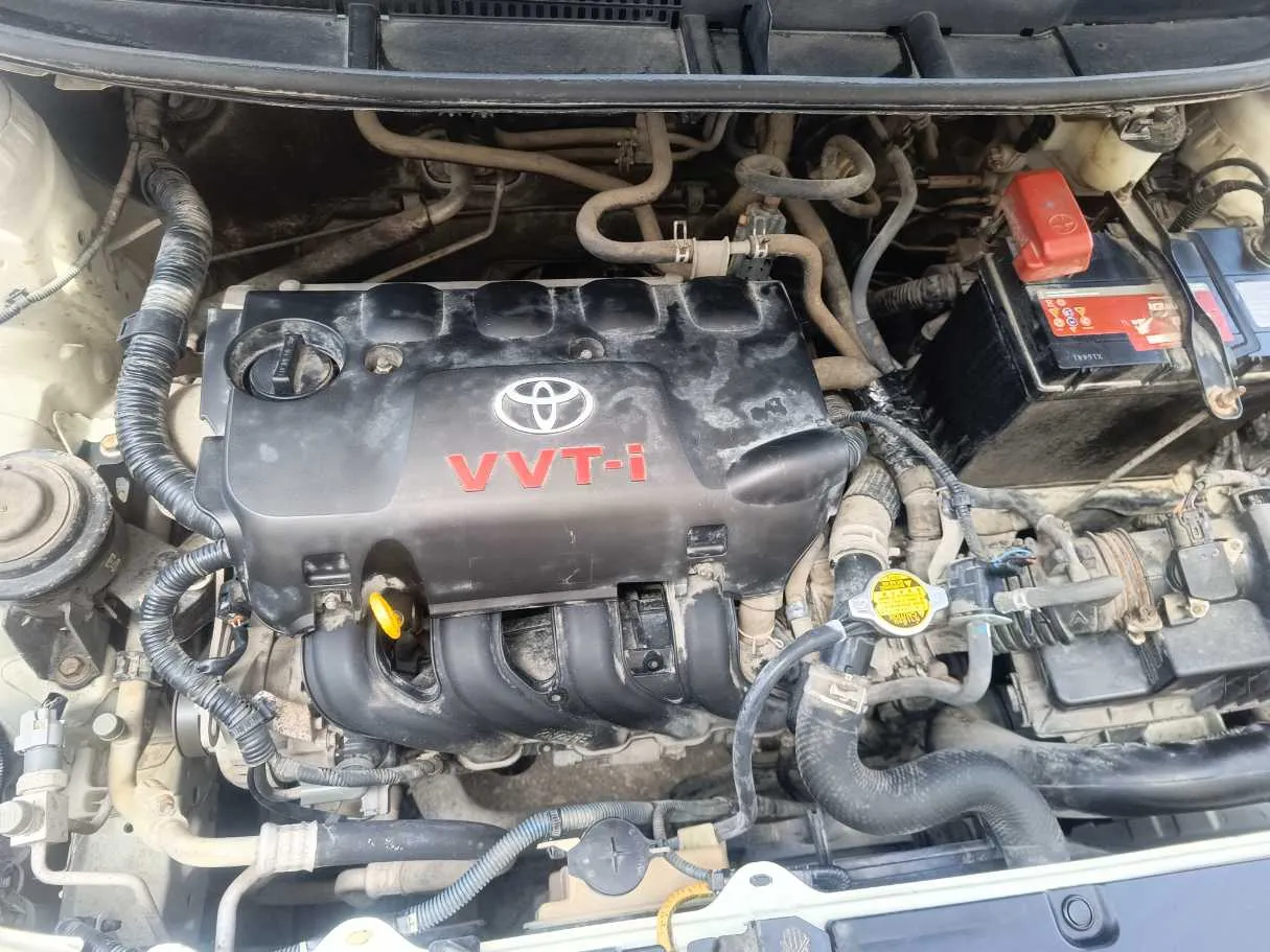 Car image 32