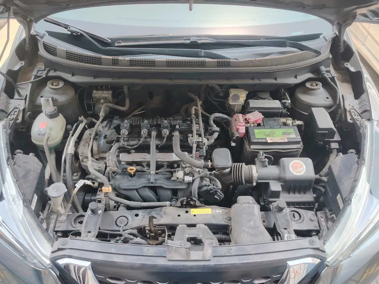 Car image 26