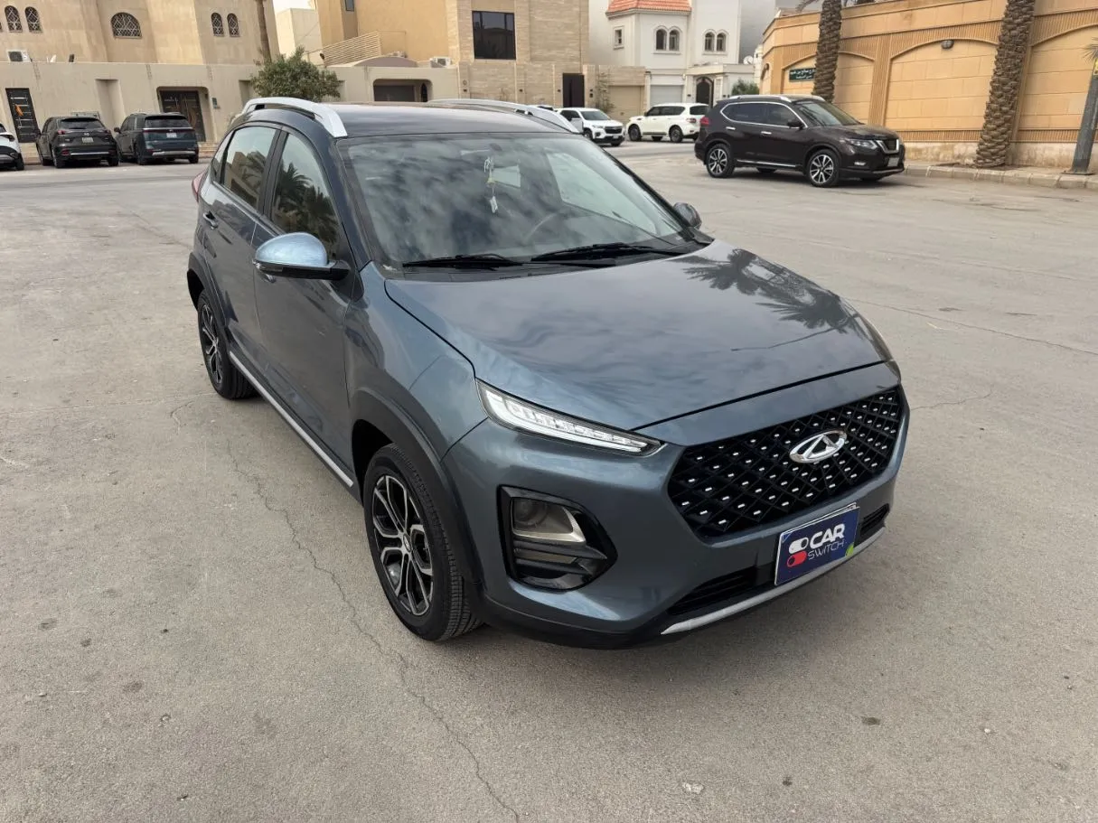Car image 3