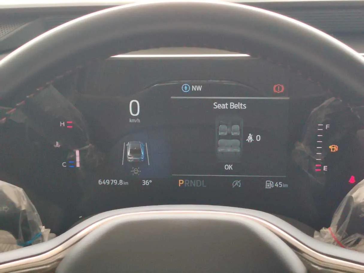 Car image 26