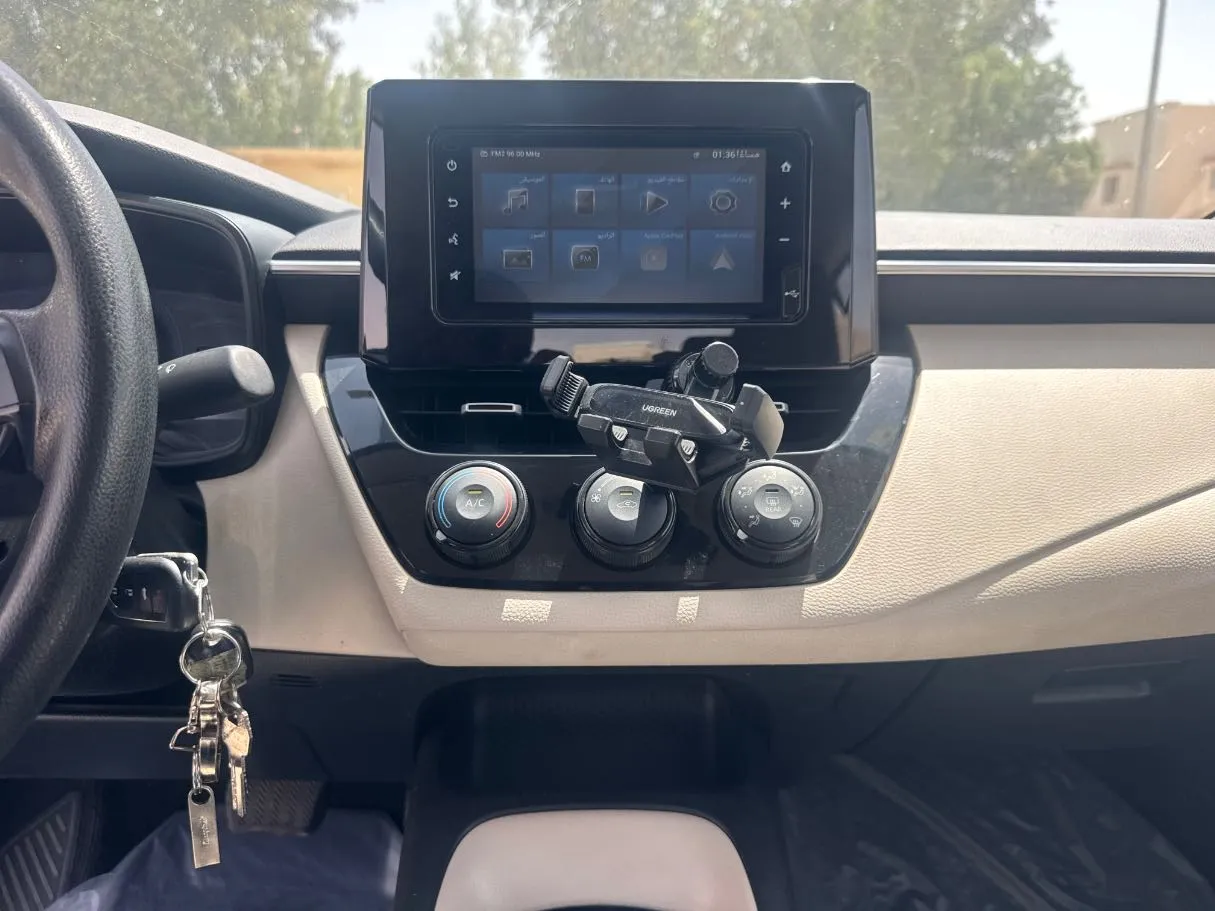 Car image 17