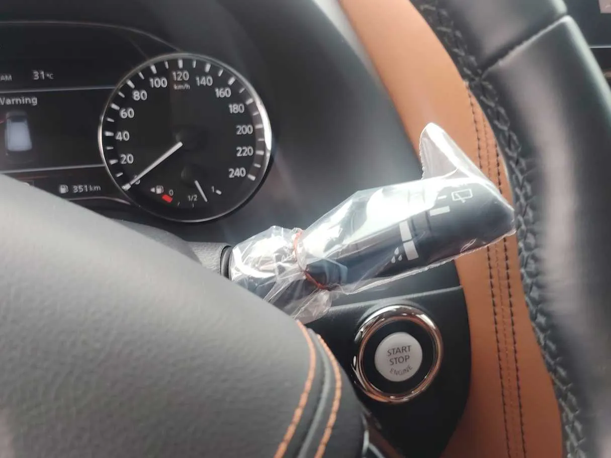 Car image 43