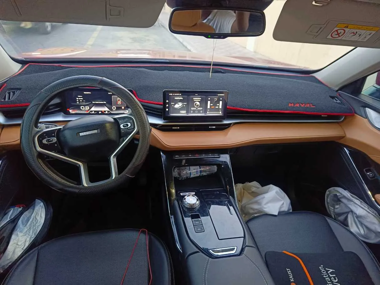 Car image 18
