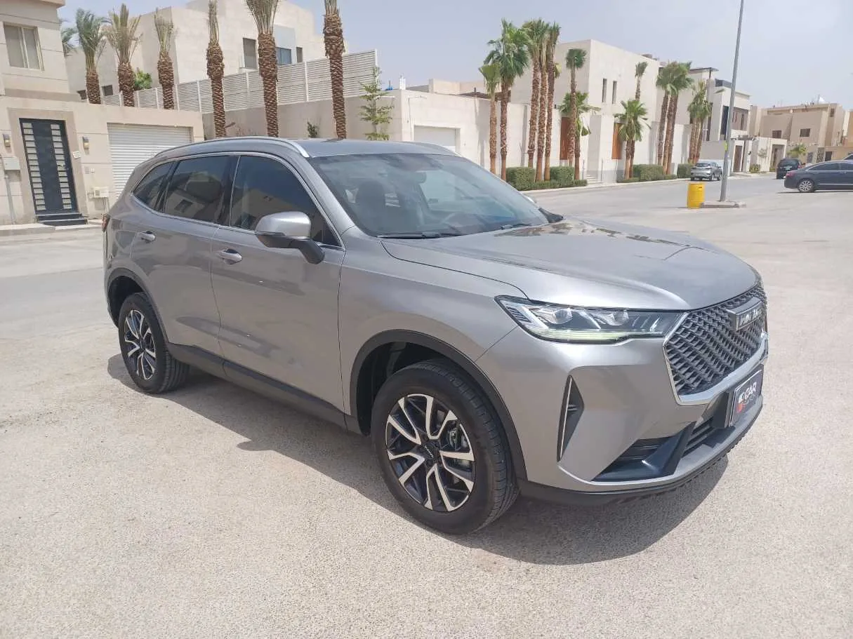 Car image 3