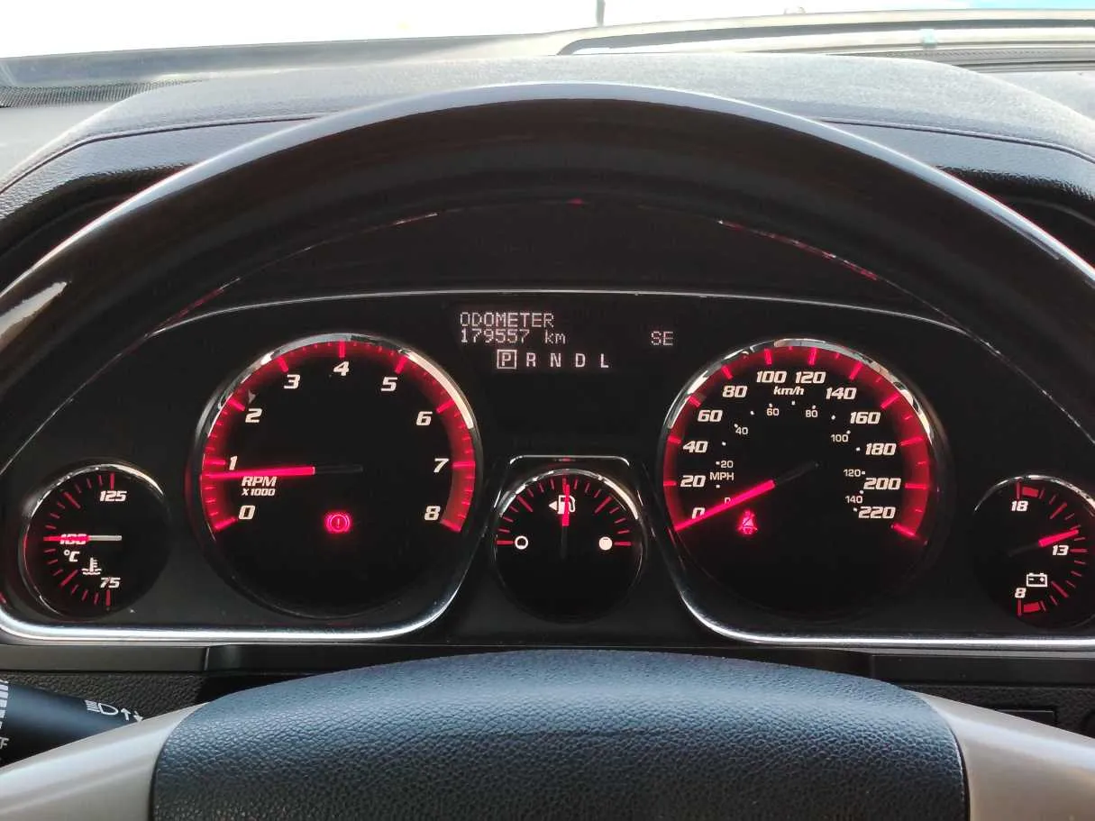 Car image 25