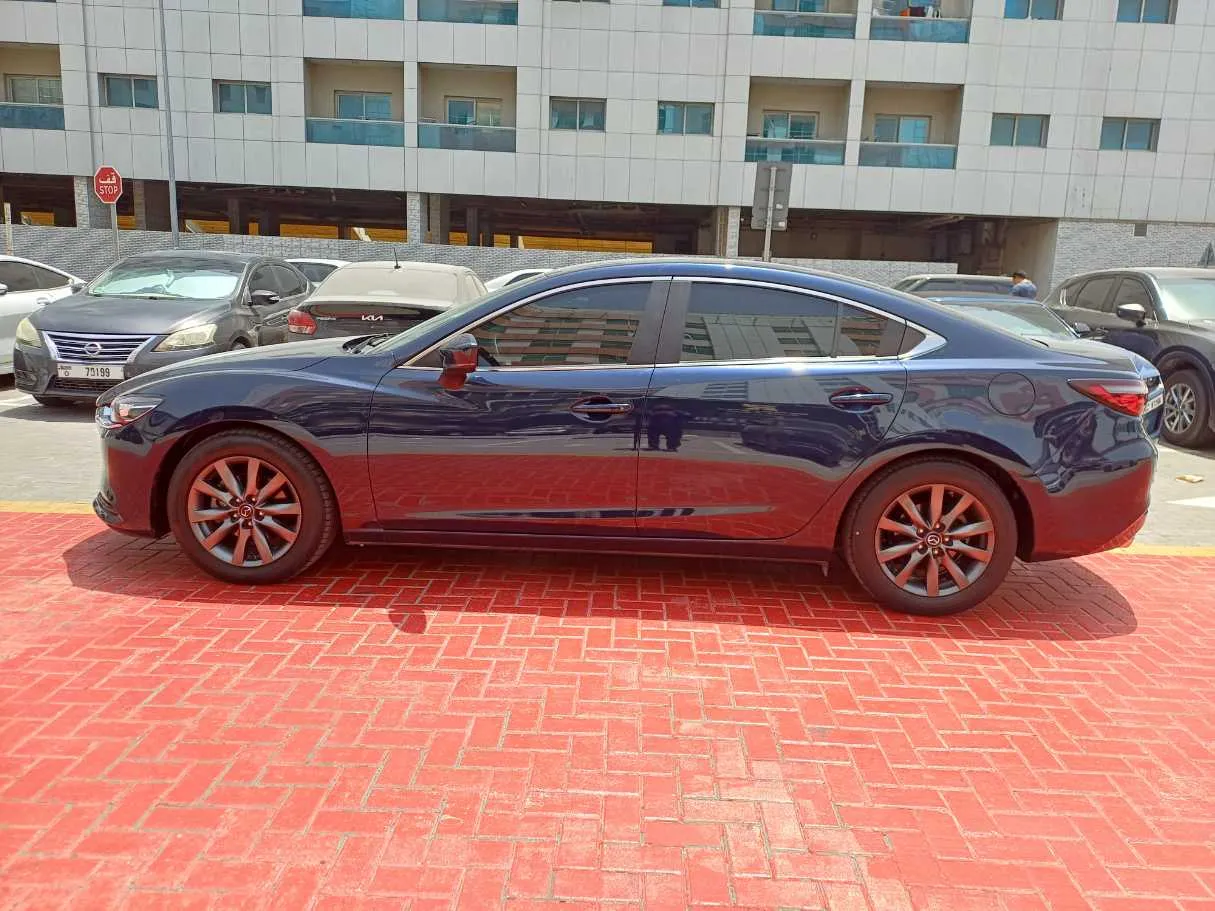 Car image 8