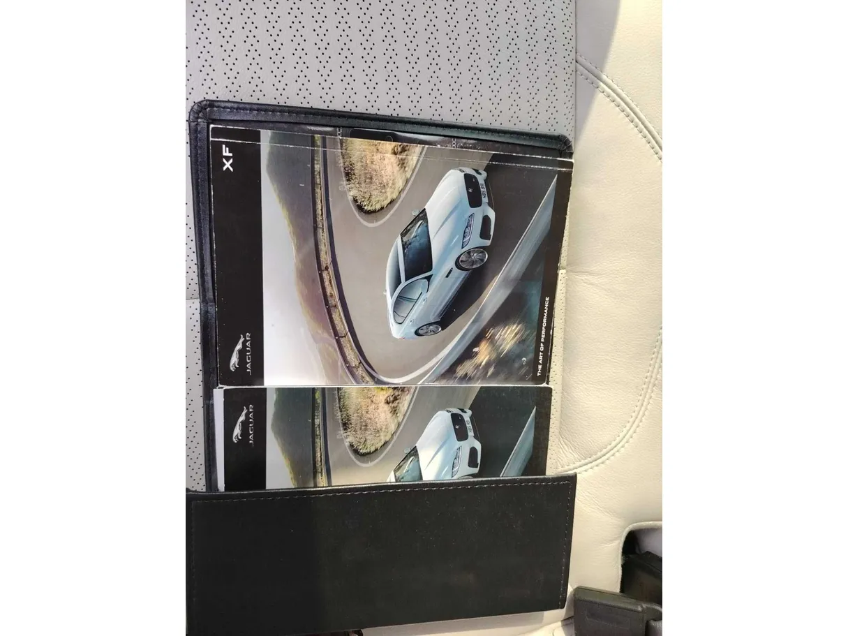 Car image 37