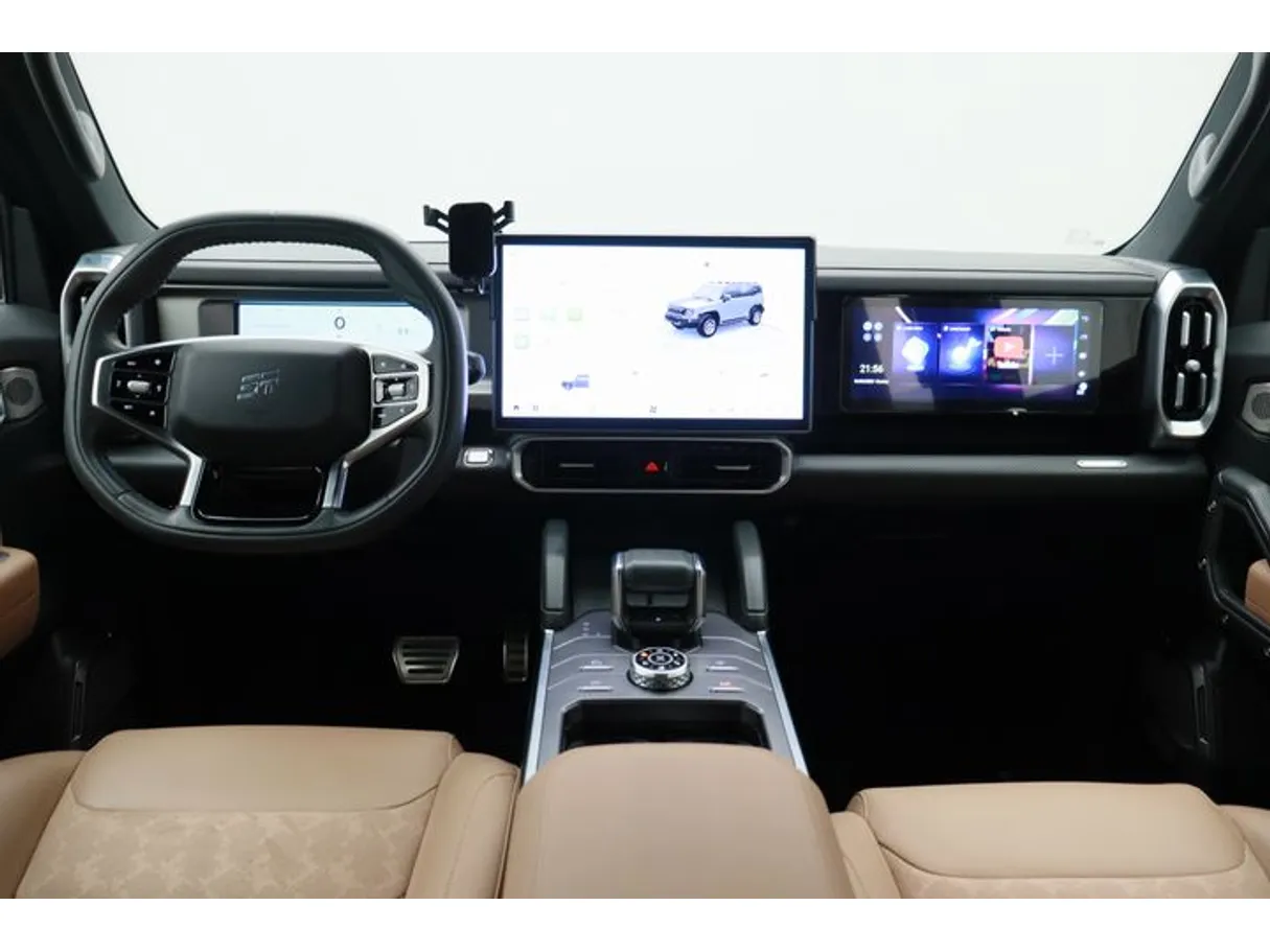Car image 14