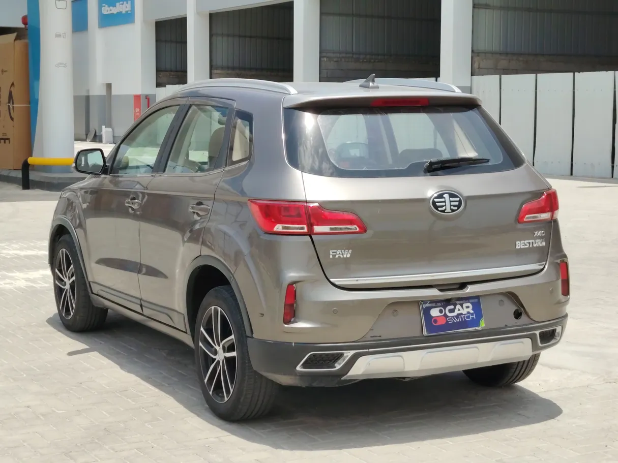 Car image 7