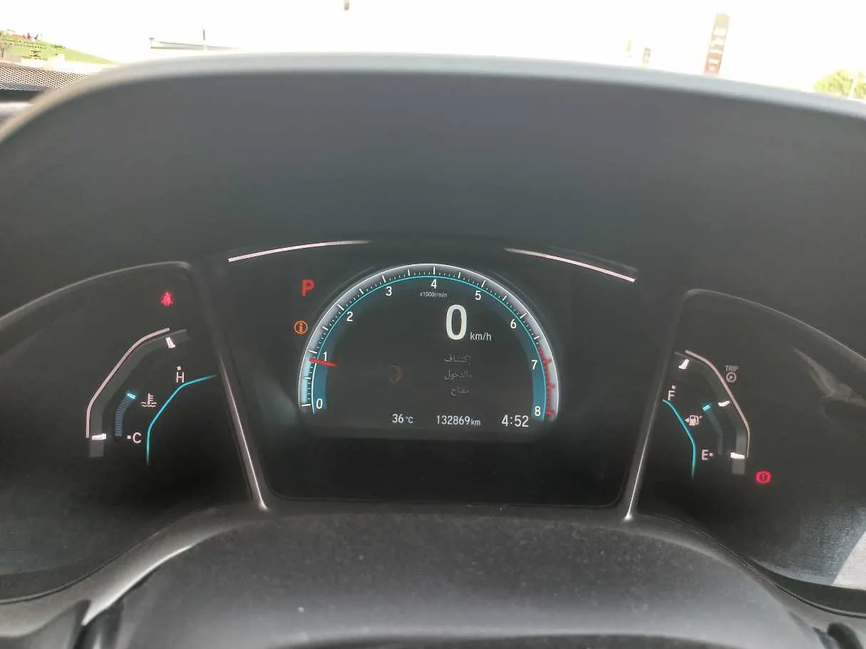 Car image 18