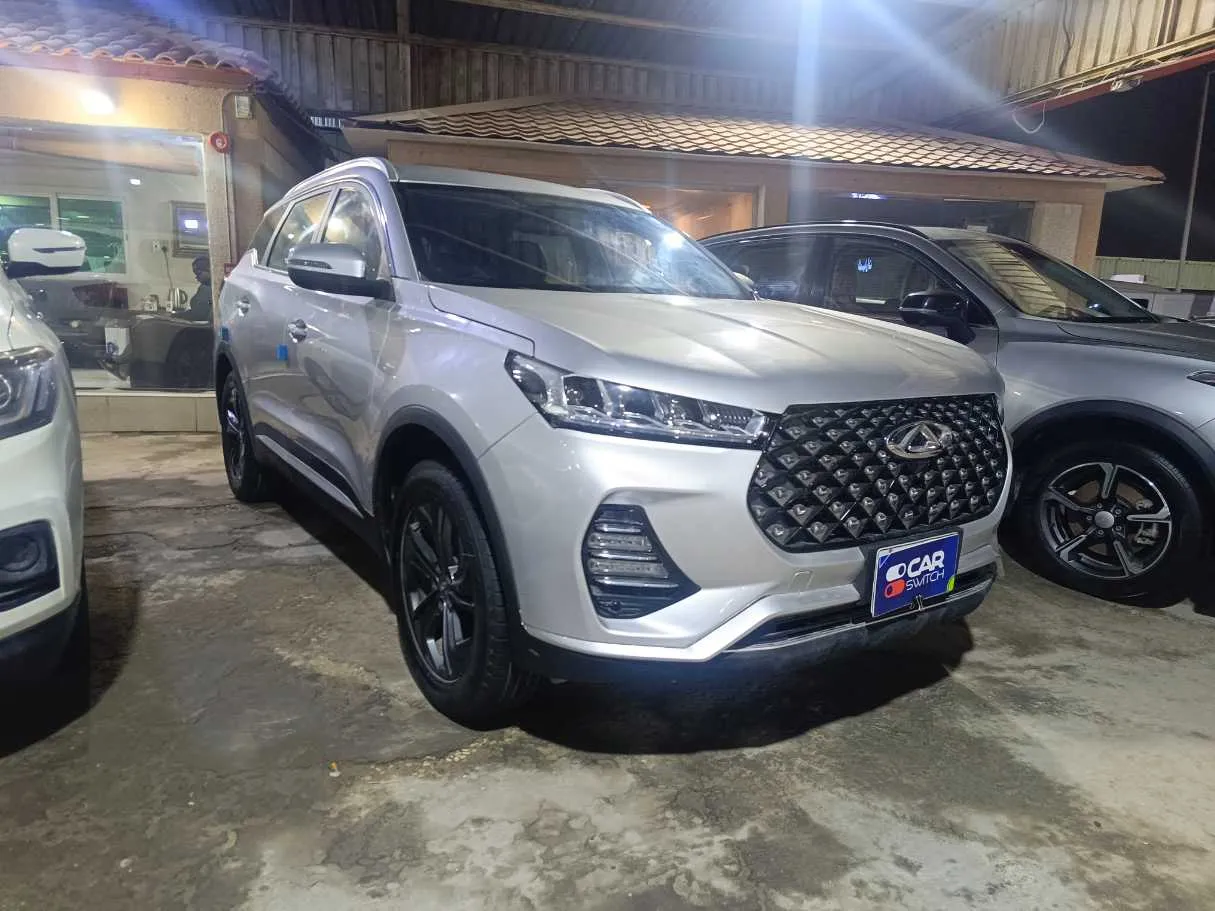 Car image 3