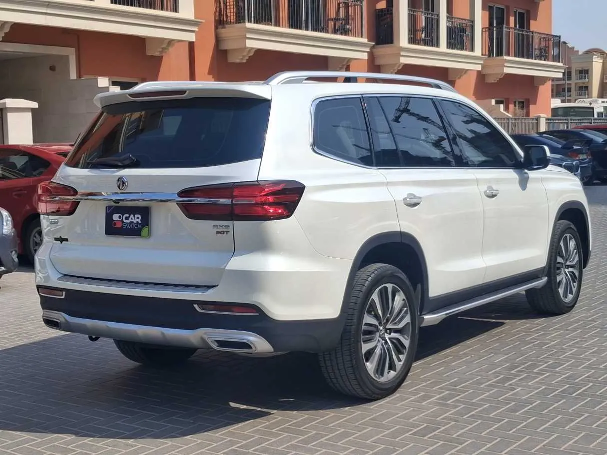 Car image 7