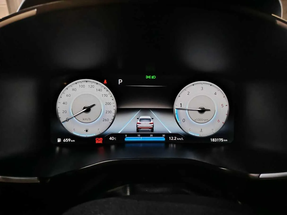 Car image 28
