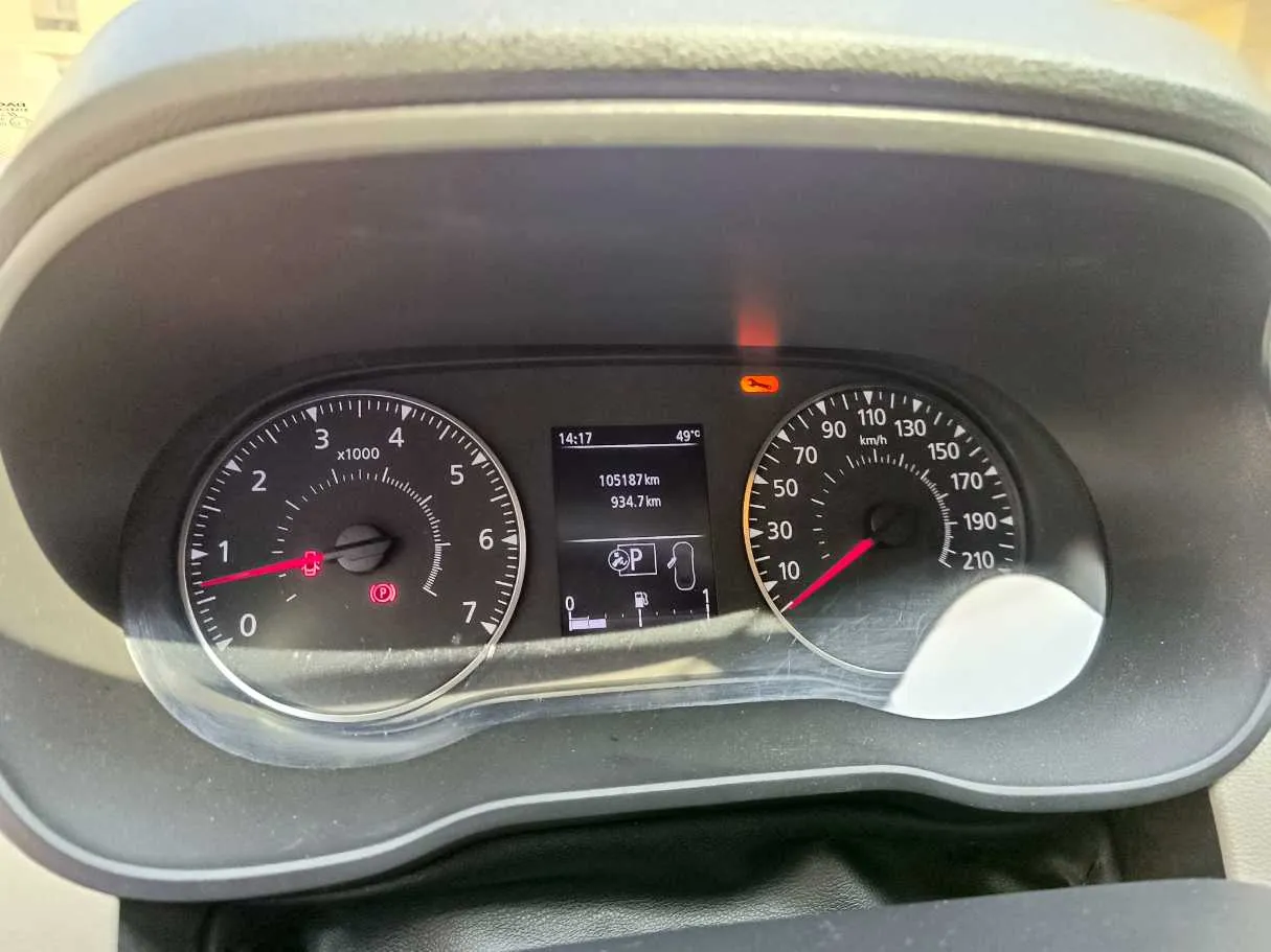 Car image 23
