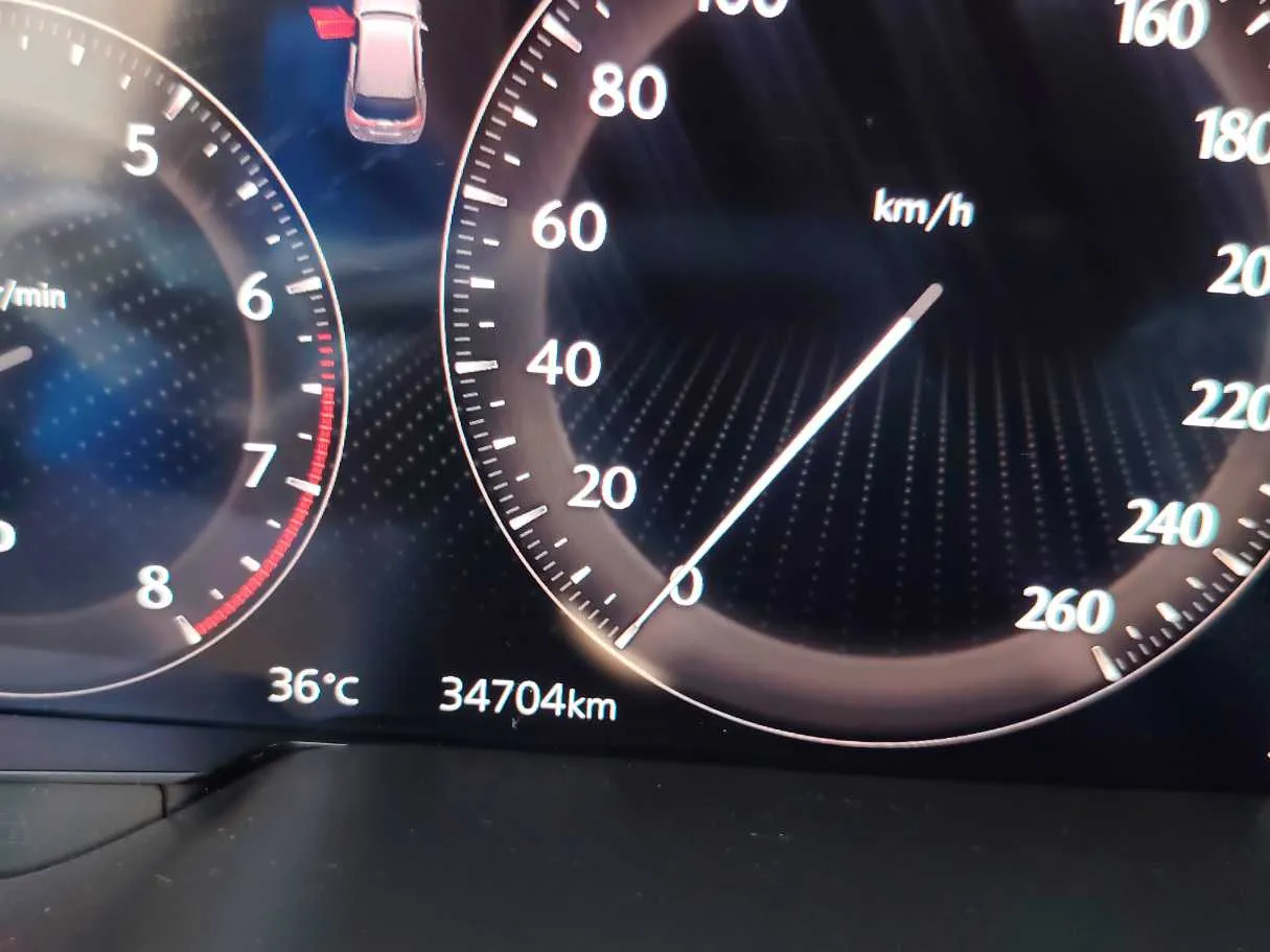 Car image 21