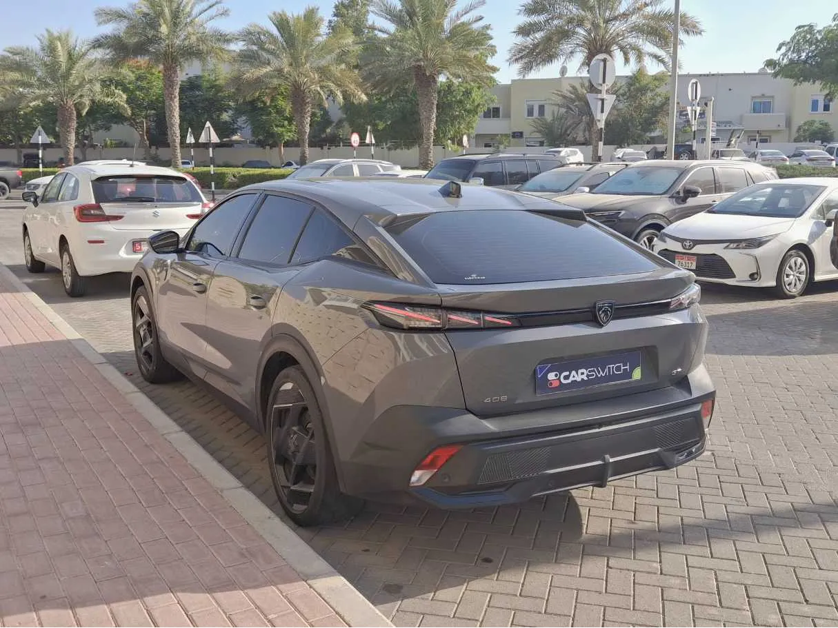 Car image 7