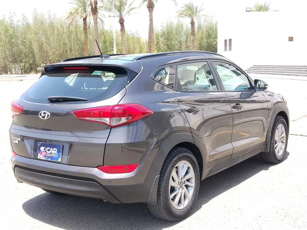 Car image 6
