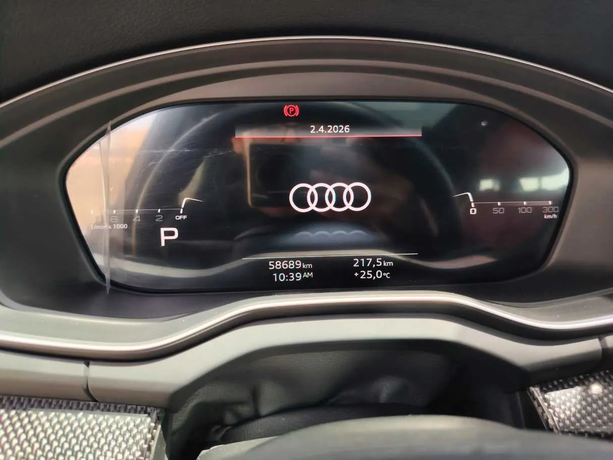 Car image 26