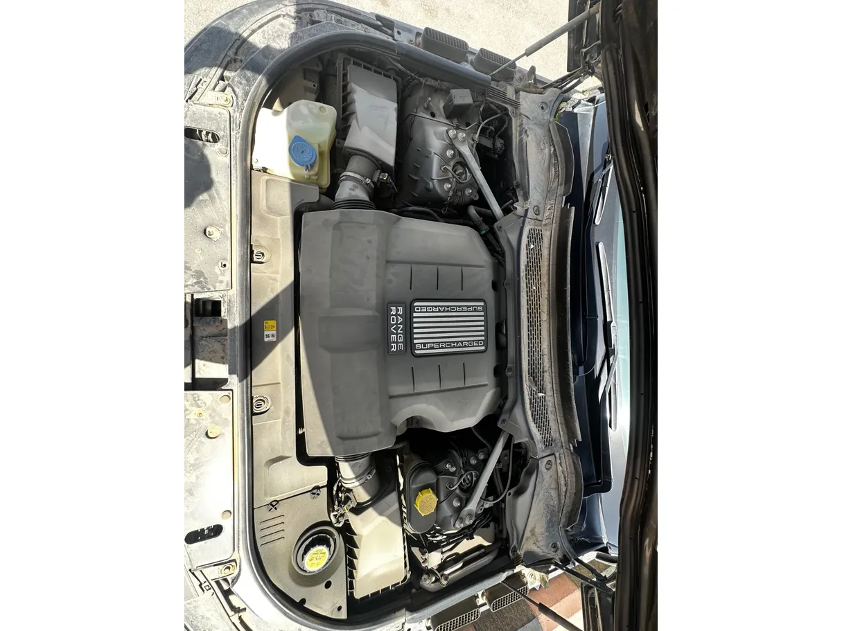 Car image 32