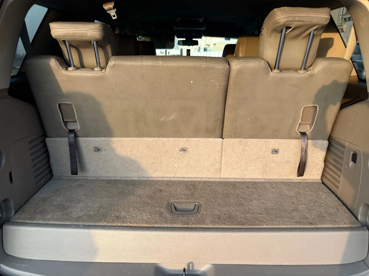 Car image 27