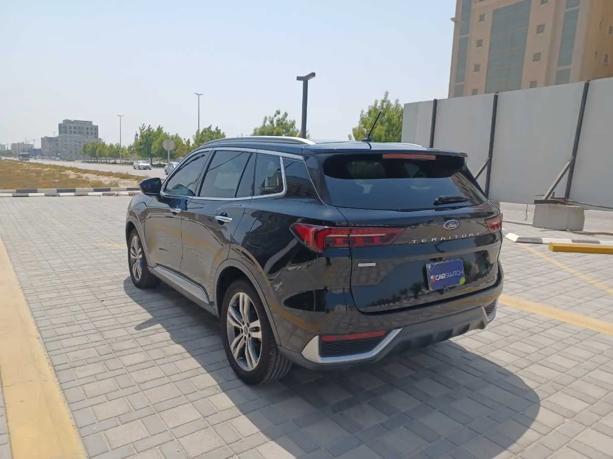 Car image 7