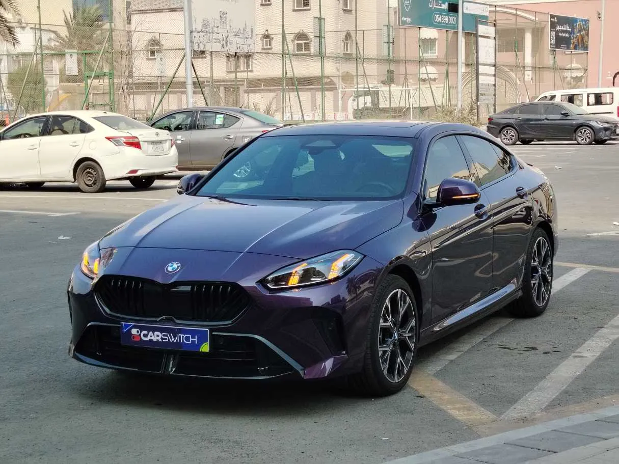 Car image 2