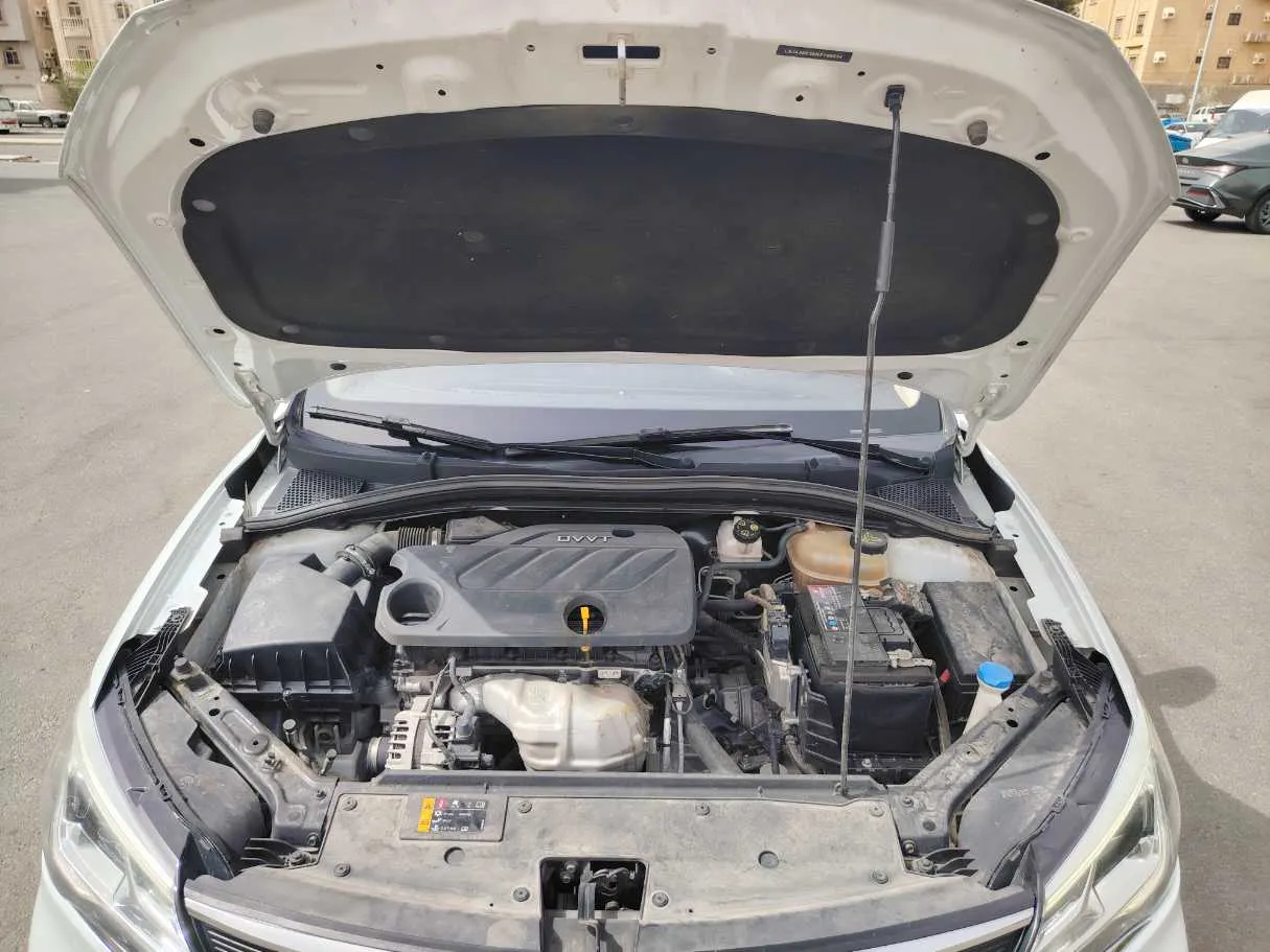 Car image 27