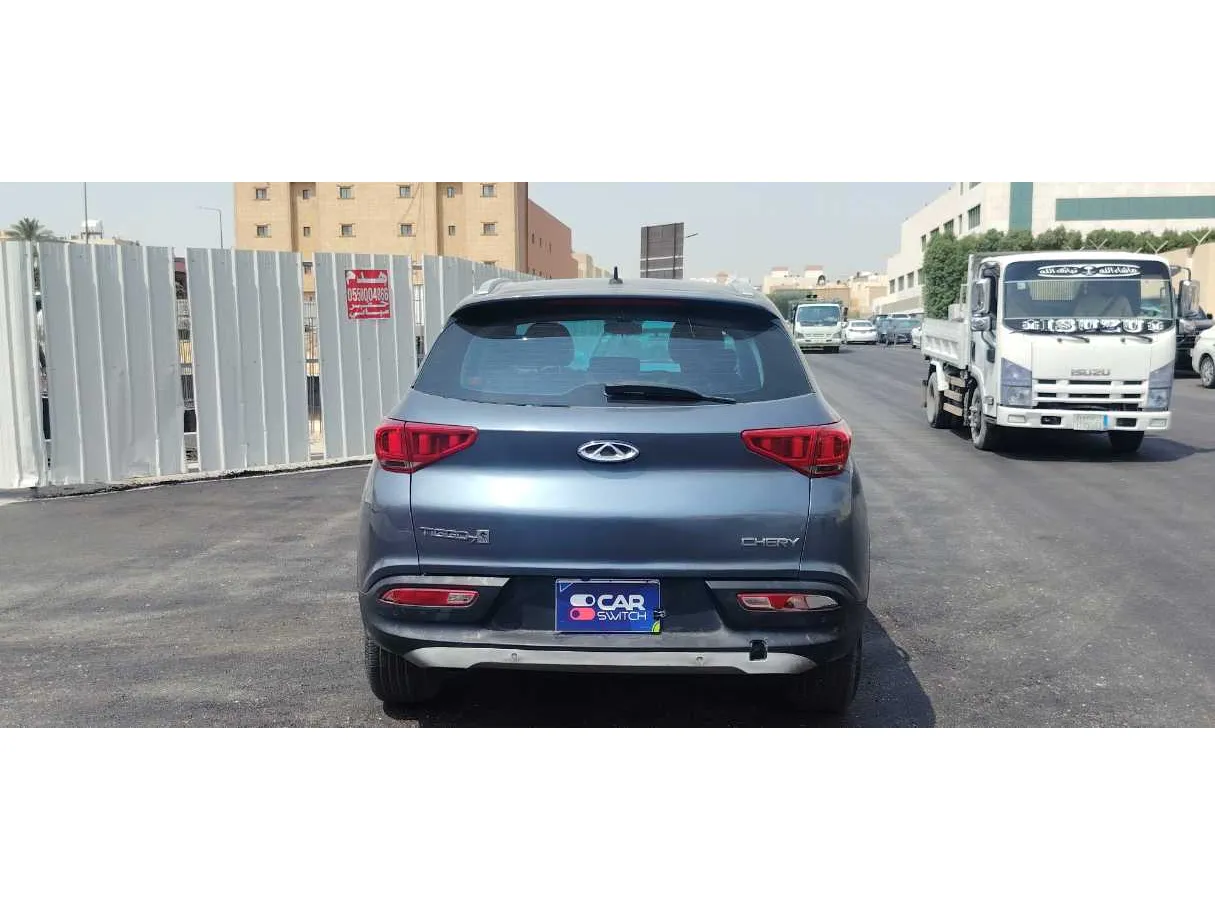 Car image 6