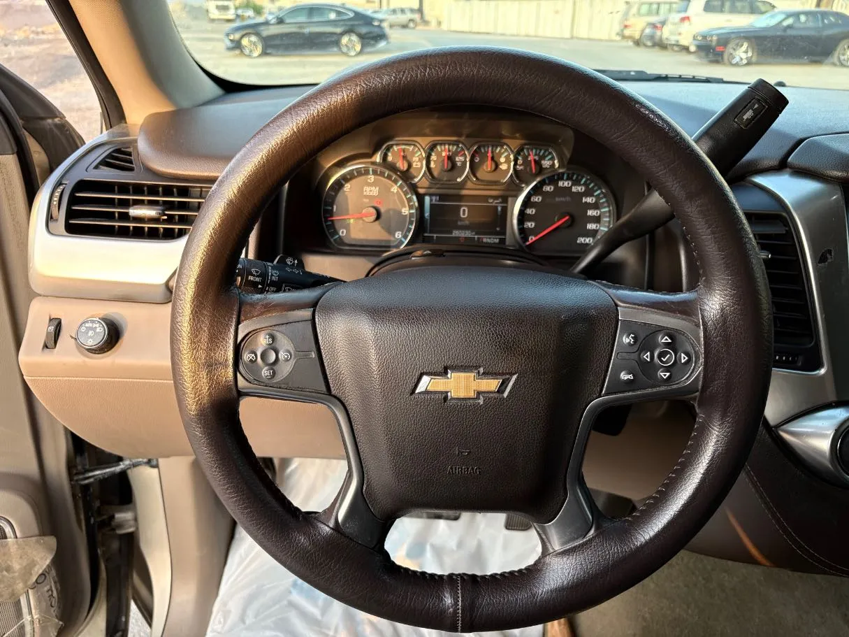 Car image 24