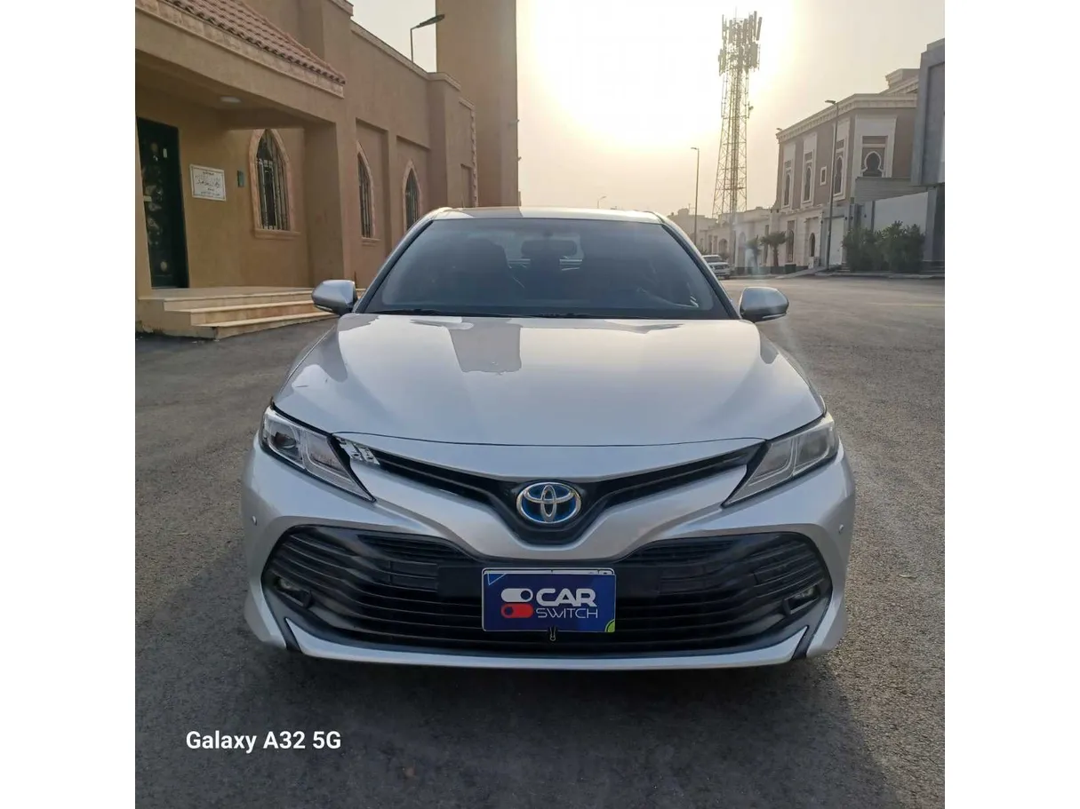 Car image 2