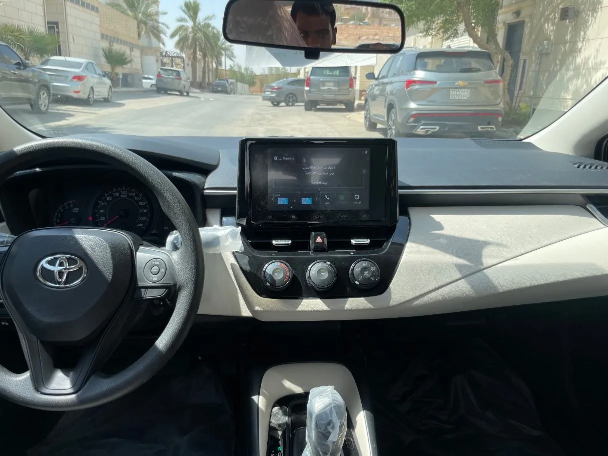 Car image 19