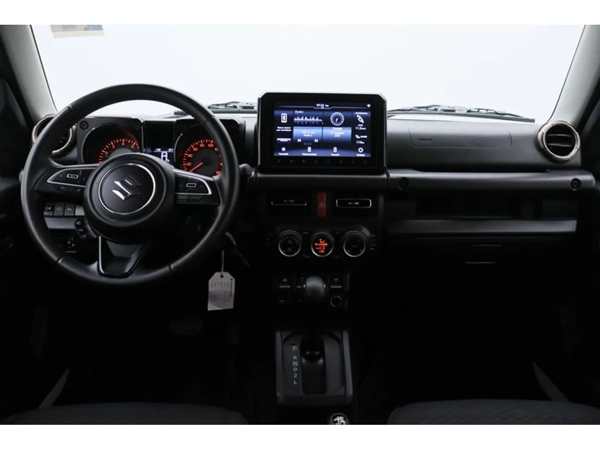 Car image 14