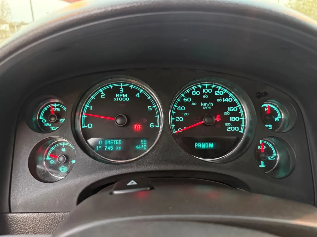 Car image 17