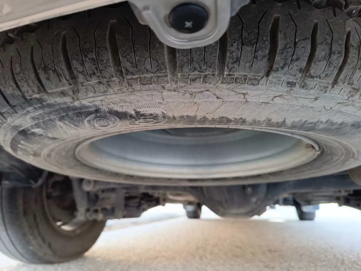 Car image 33