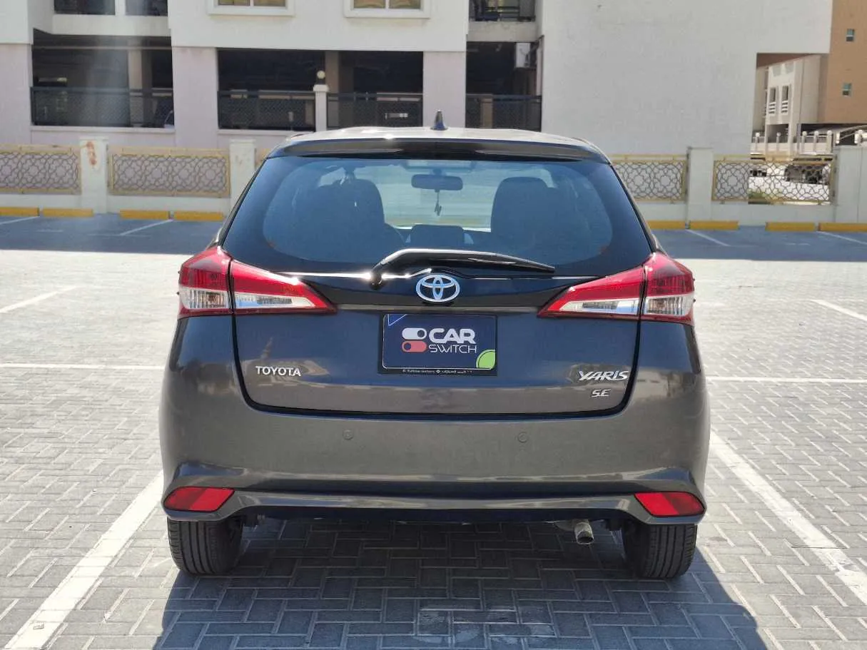 Car image 6