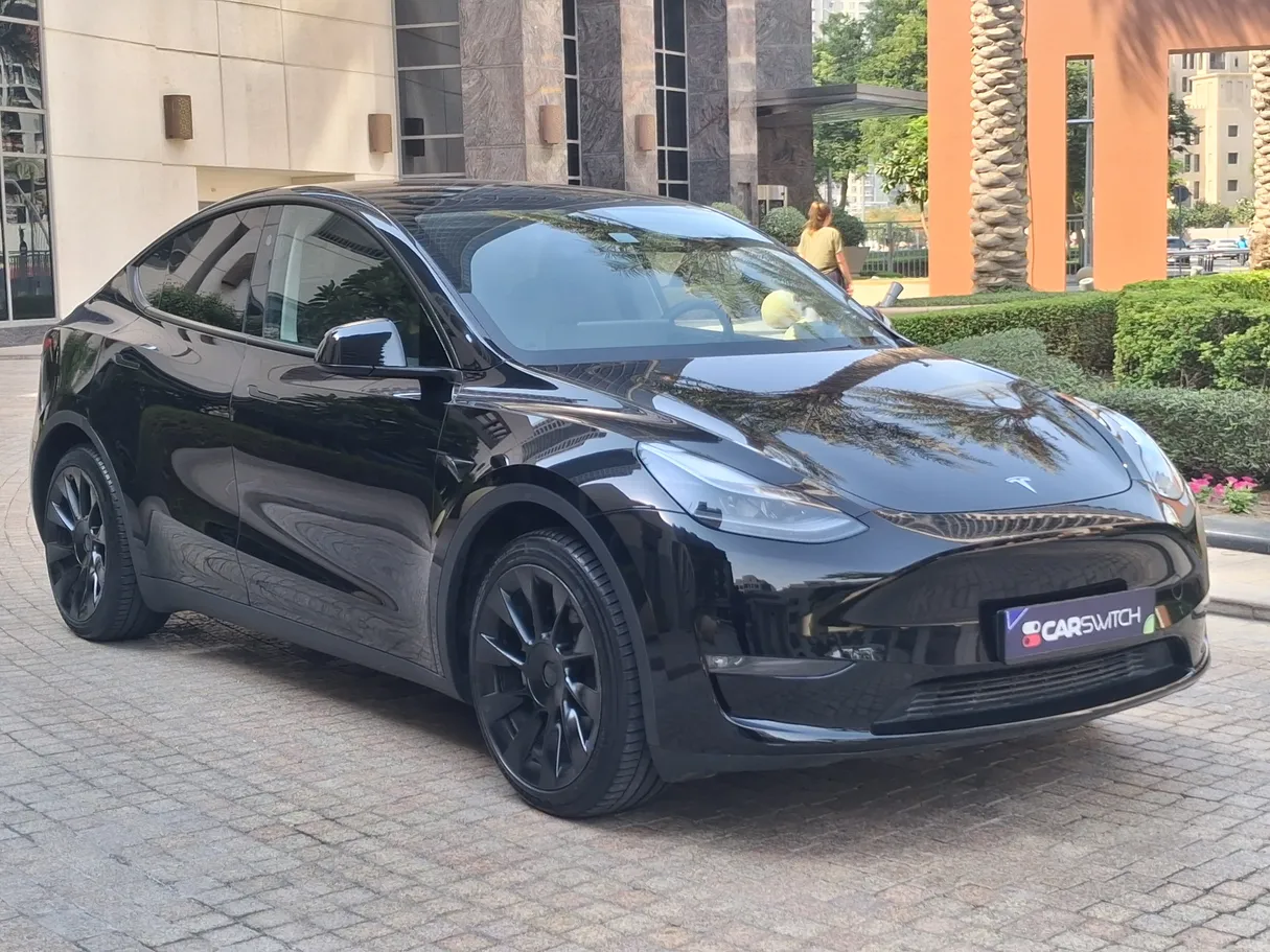 Car image 3
