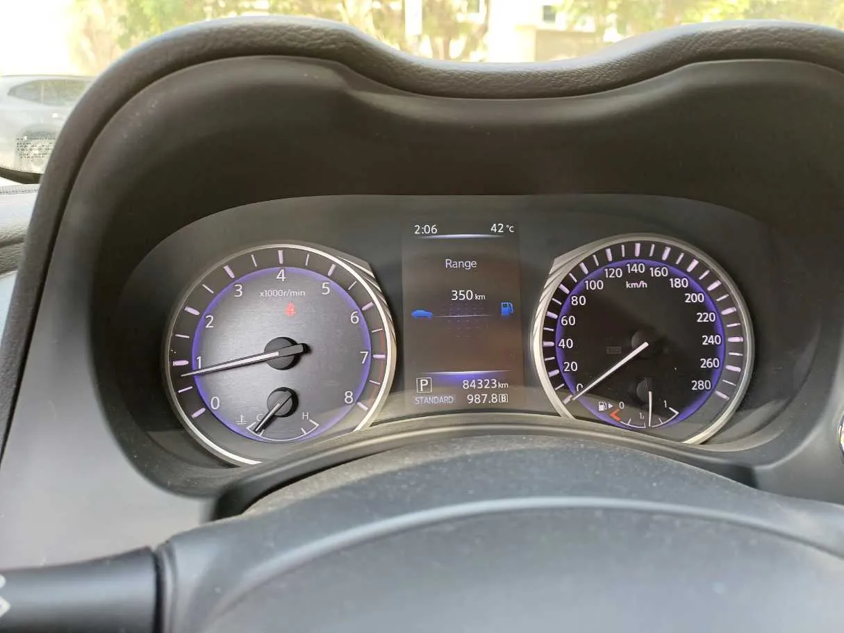 Car image 20