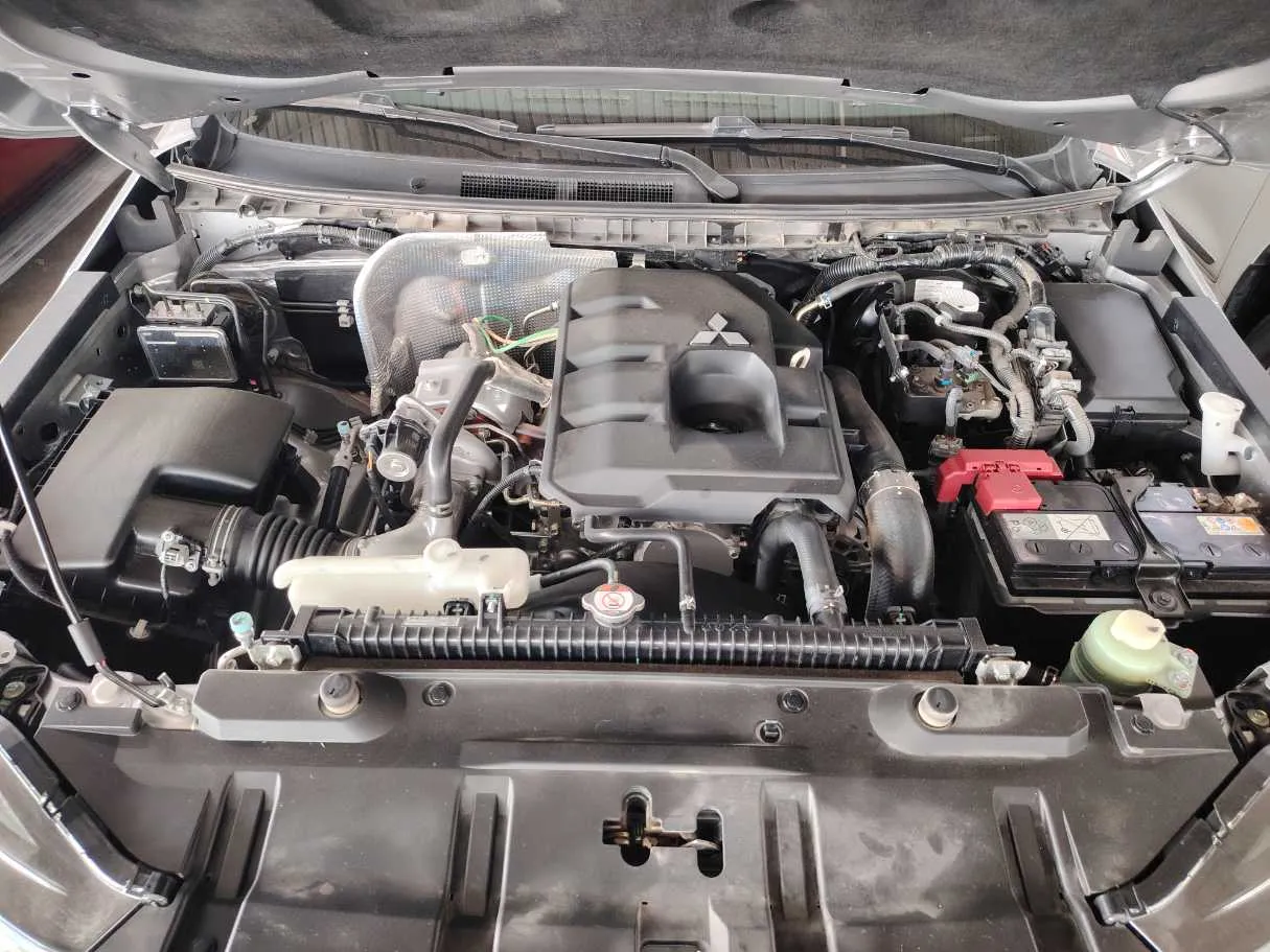 Car image 33