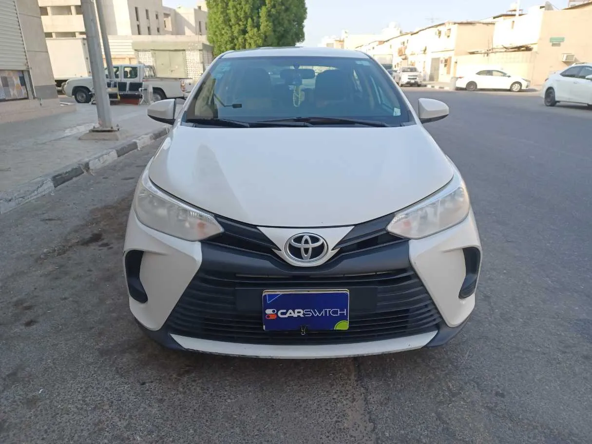 Car image 2