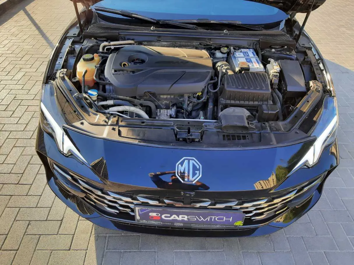 Car image 20