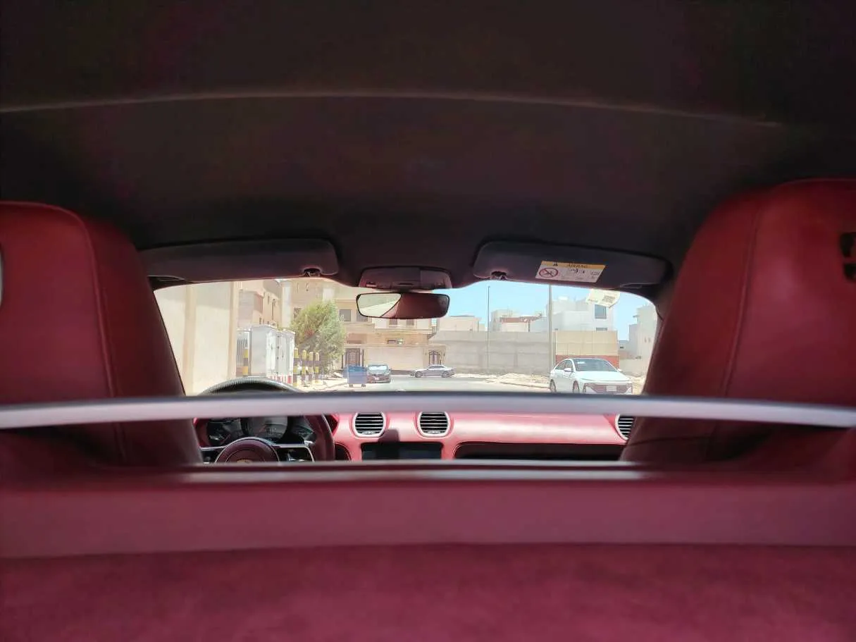 Car image 16