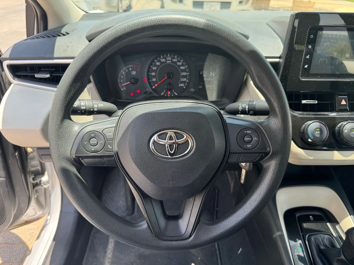Car image 20