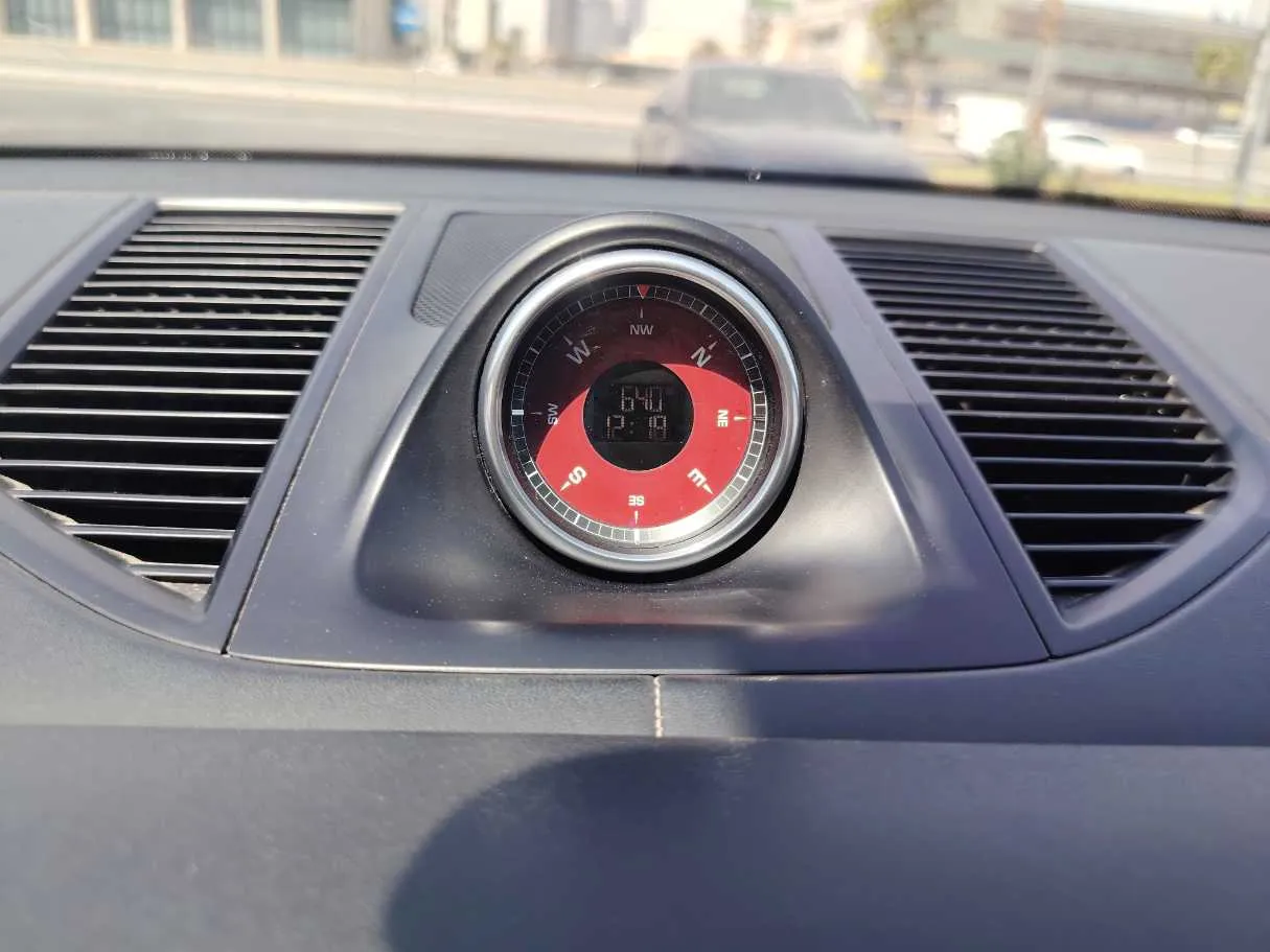 Car image 28
